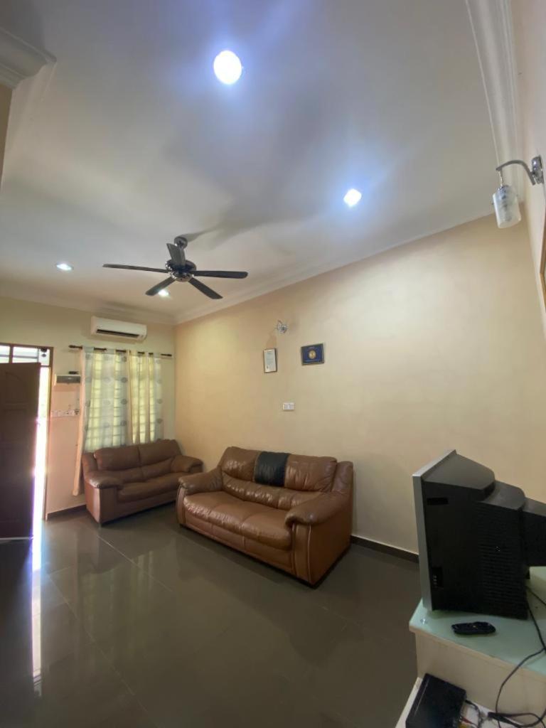 Homestay Tok Ma 1 Alur Tuman Marang Exterior foto